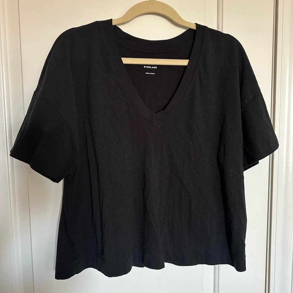 Everlane Women's Black V-Neck Top
